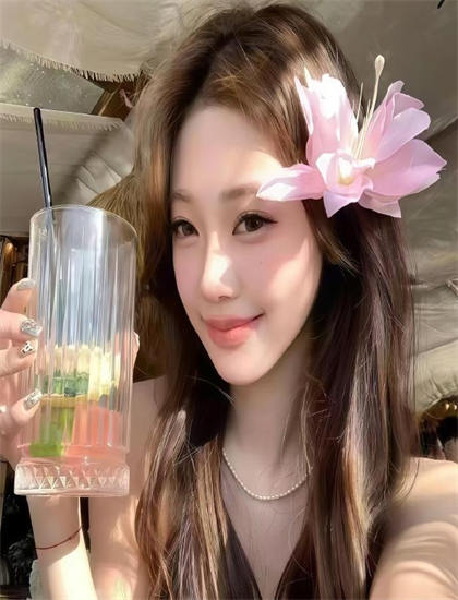 女人pp被扒开流水了_最近的2026中文字幕MV_小可爱直播在线视频免费观看