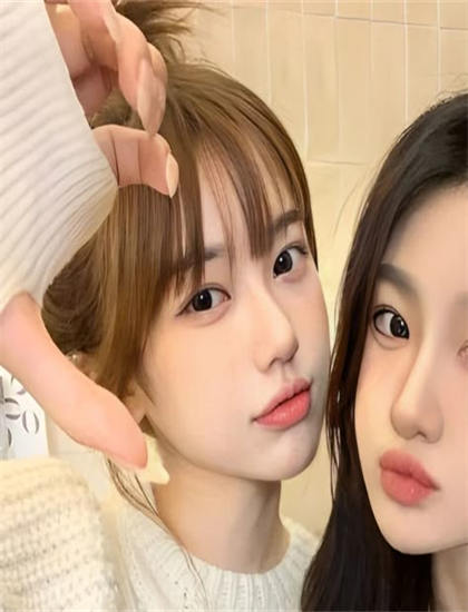 女人的颜色和女人的抉择_丑闻韩国电影完整版_他是谁电视剧在线观看全集